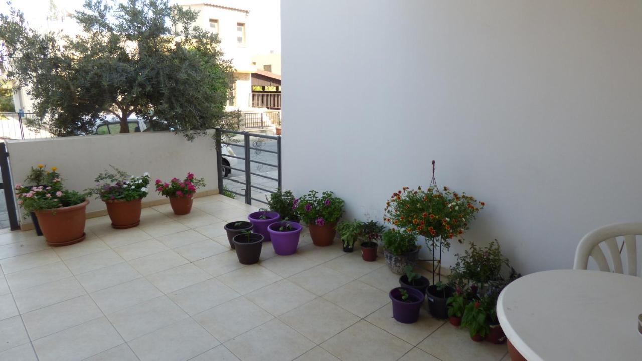 Kalampakas Guesthouse Ларнака Екстер'єр фото